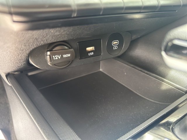 Certified 2024 Hyundai Elantra SEL image 26