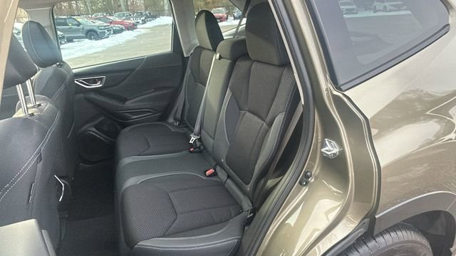 Used 2023 Subaru Forester Premium image 36