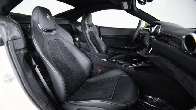 Certified 2023 Ferrari Portofino M image 41