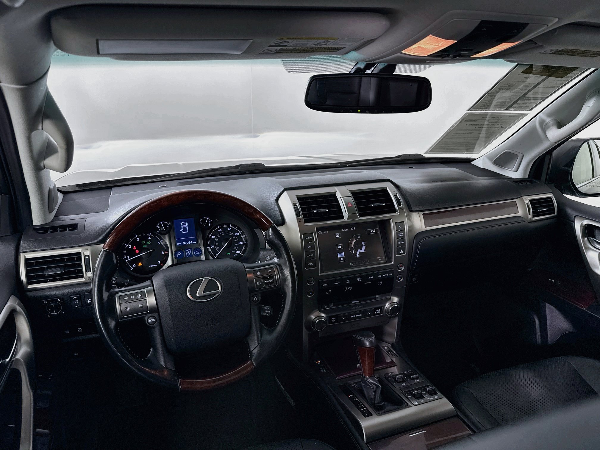 Used 2015 Lexus GX 460 Luxury AWD/4WD image 24