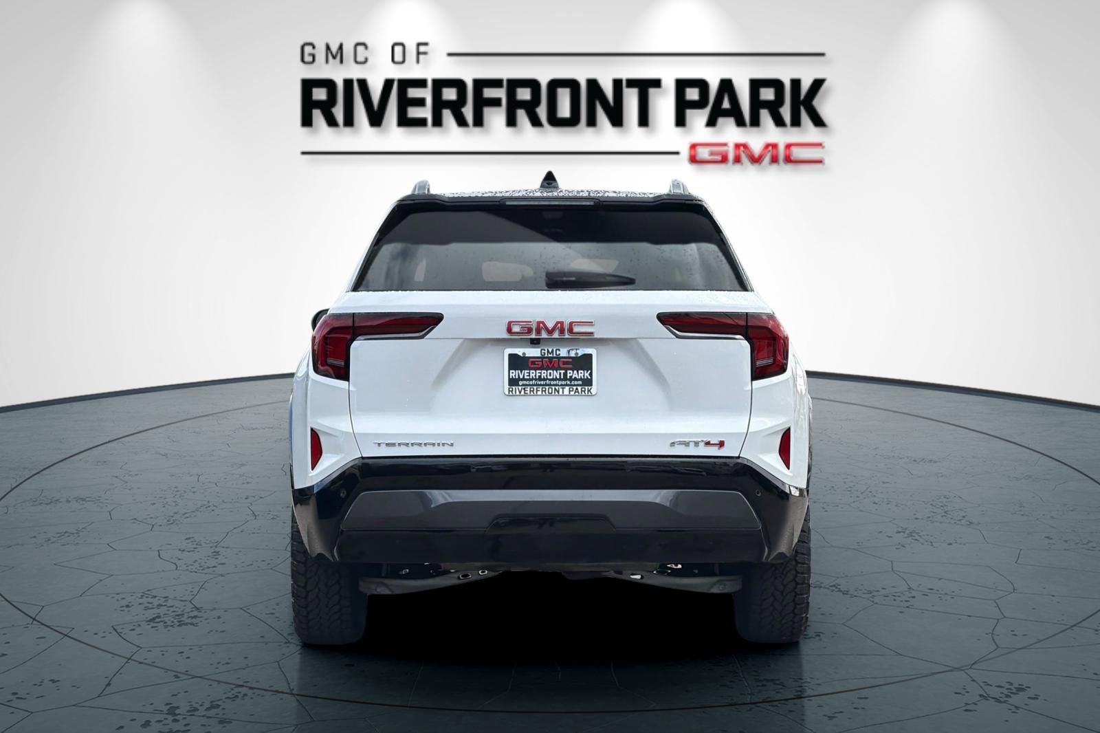 New 2026 GMC Terrain AT4 w/ Convenience Package III AWD/4WD image 4