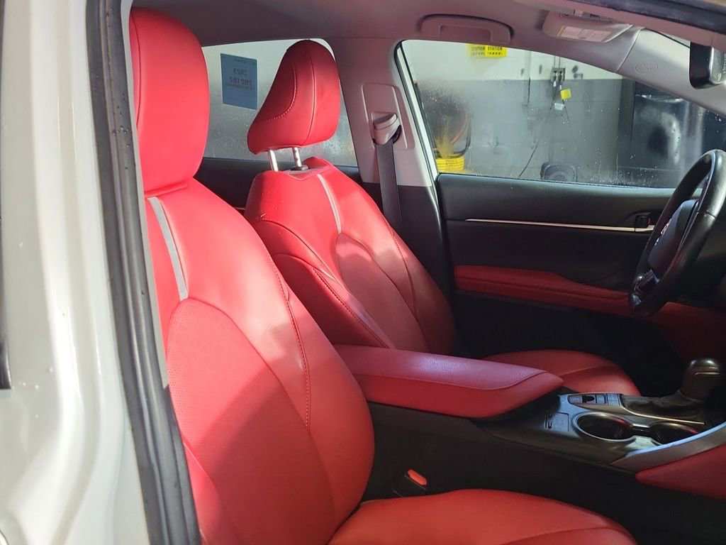 Used 2023 Toyota Camry XSE image 15
