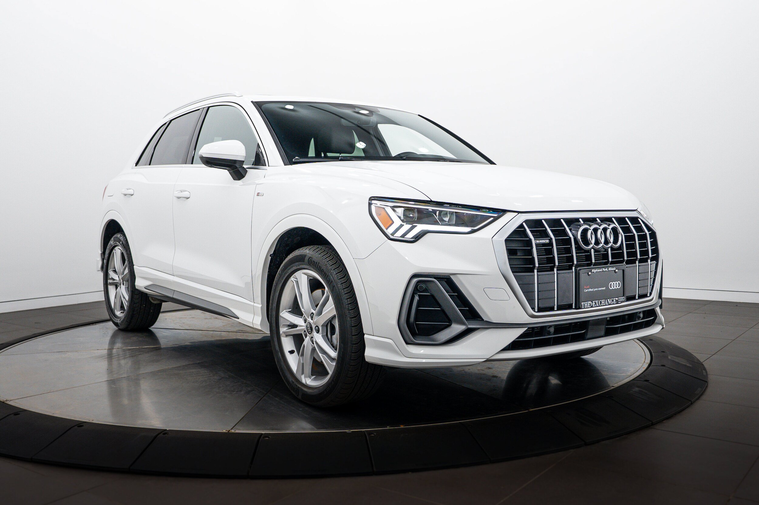 Certified 2023 Audi Q3 2.0T Premium Plus w/ Premium Plus Package AWD/4WD image 2
