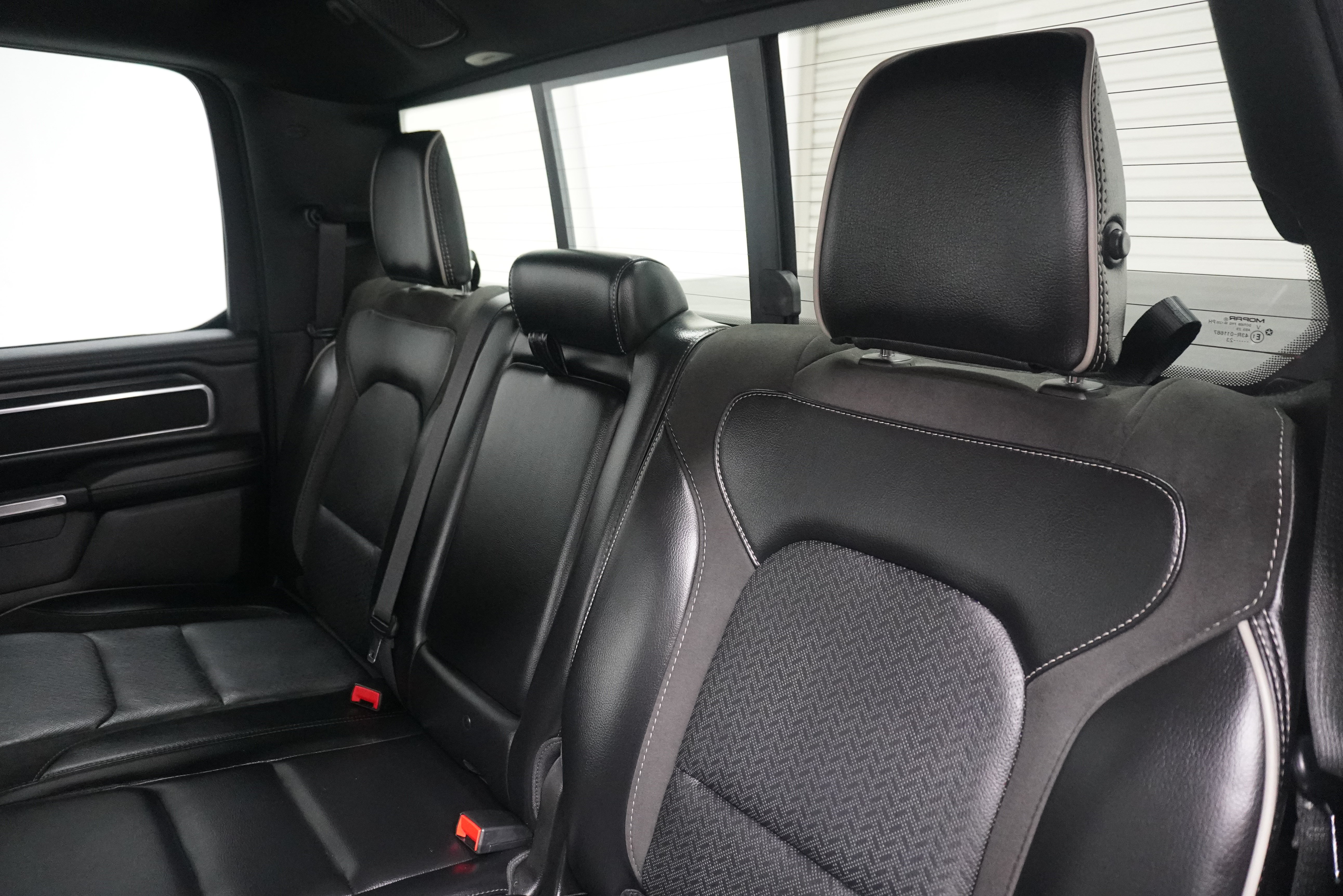Used 2023 RAM 1500 Laramie AWD/4WD image 15
