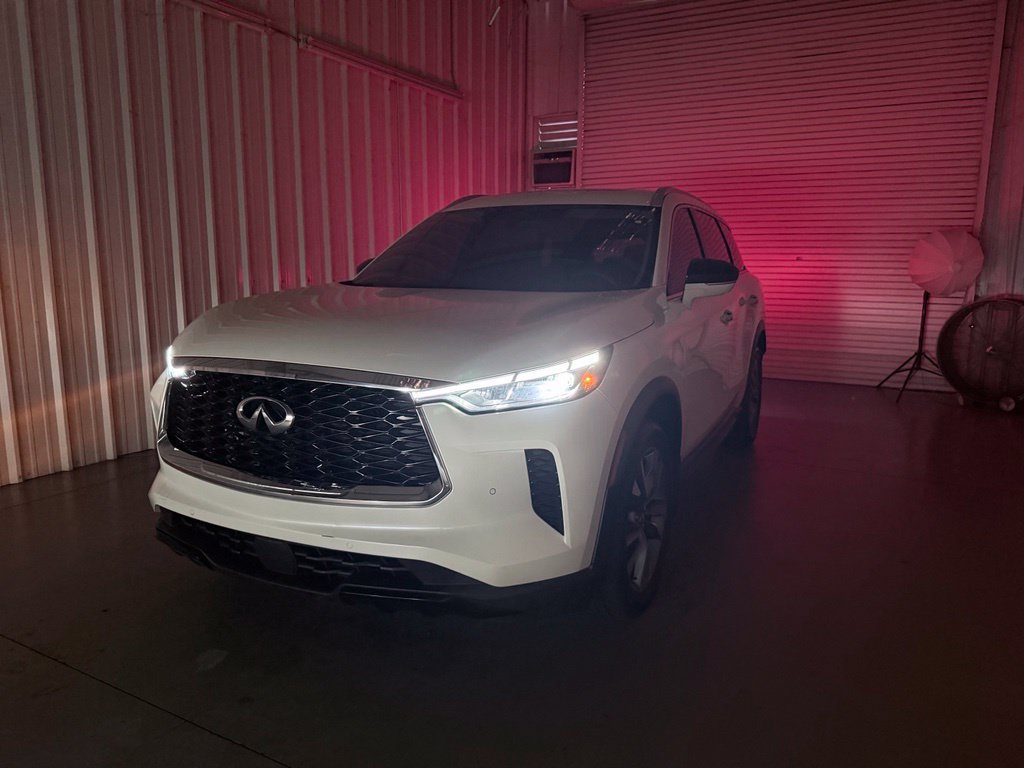 Certified 2023 INFINITI QX60 Luxe w/ Vision Package FWD image 8