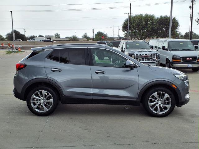 Used 2022 Buick Encore GX Essence w/ Experience Buick Package FWD video 2