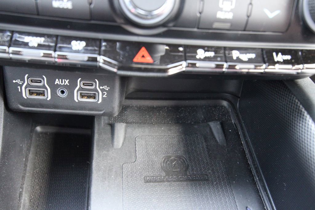 Used 2024 Dodge Durango GT image 29