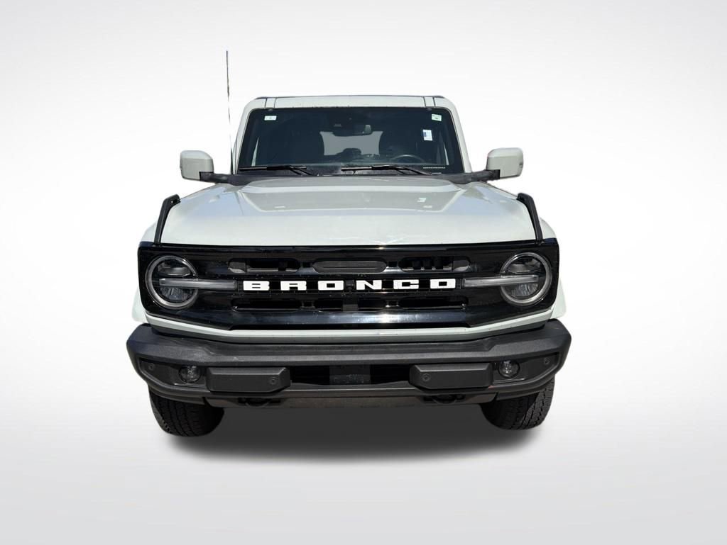 Used 2024 Ford Bronco Outer Banks AWD/4WD image 3
