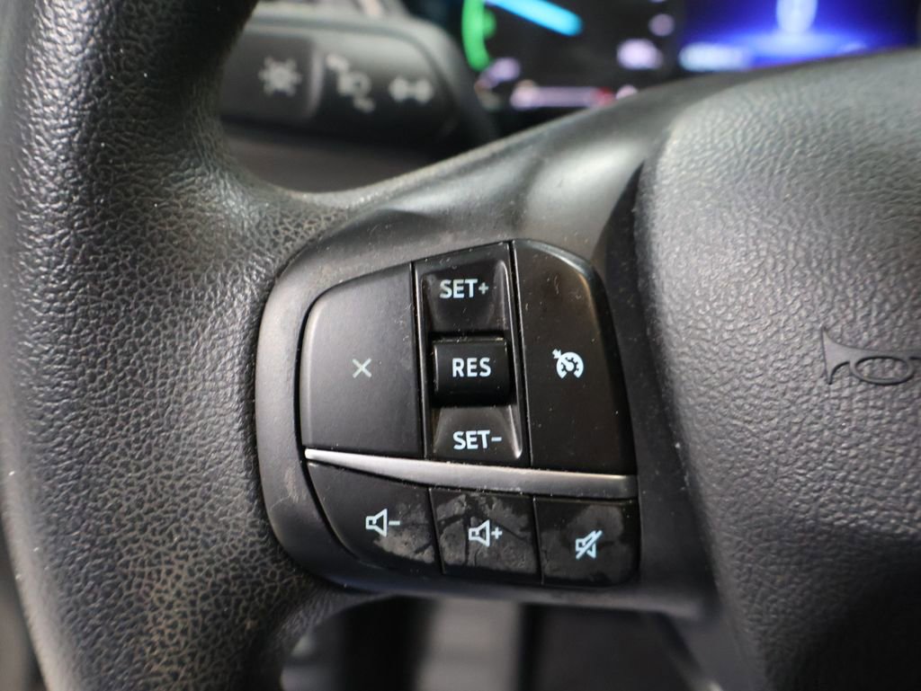 Used 2021 Ford Escape SE image 32