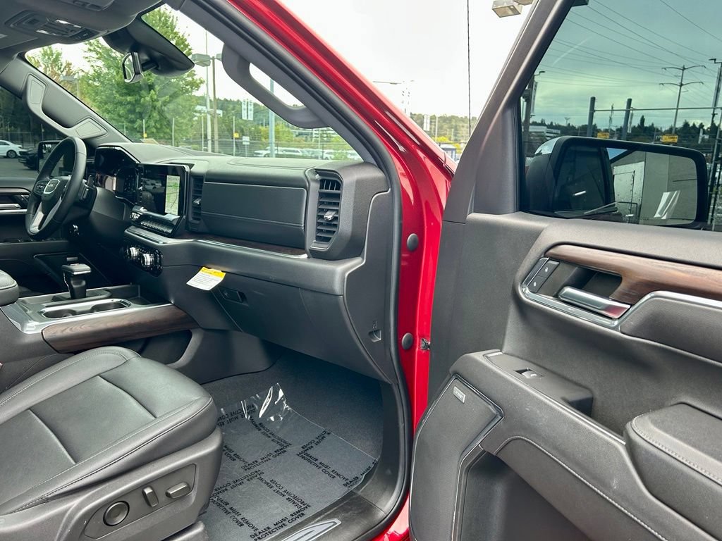 Used 2023 GMC Sierra 1500 SLT w/ SLT Premium Package AWD/4WD image 16