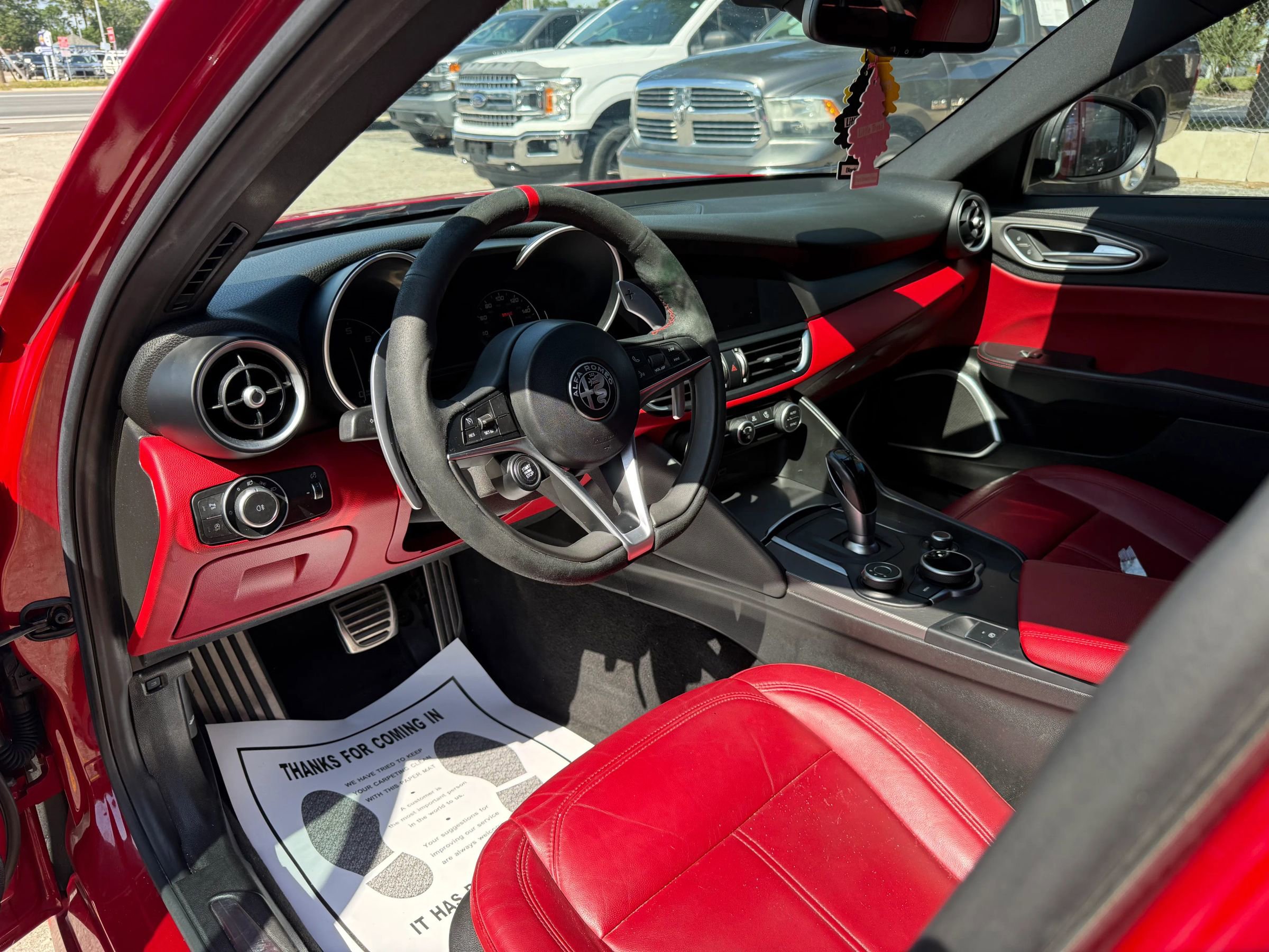 Used 2019 Alfa Romeo Giulia w/ Quick Order Package 22K Sport RWD image 12