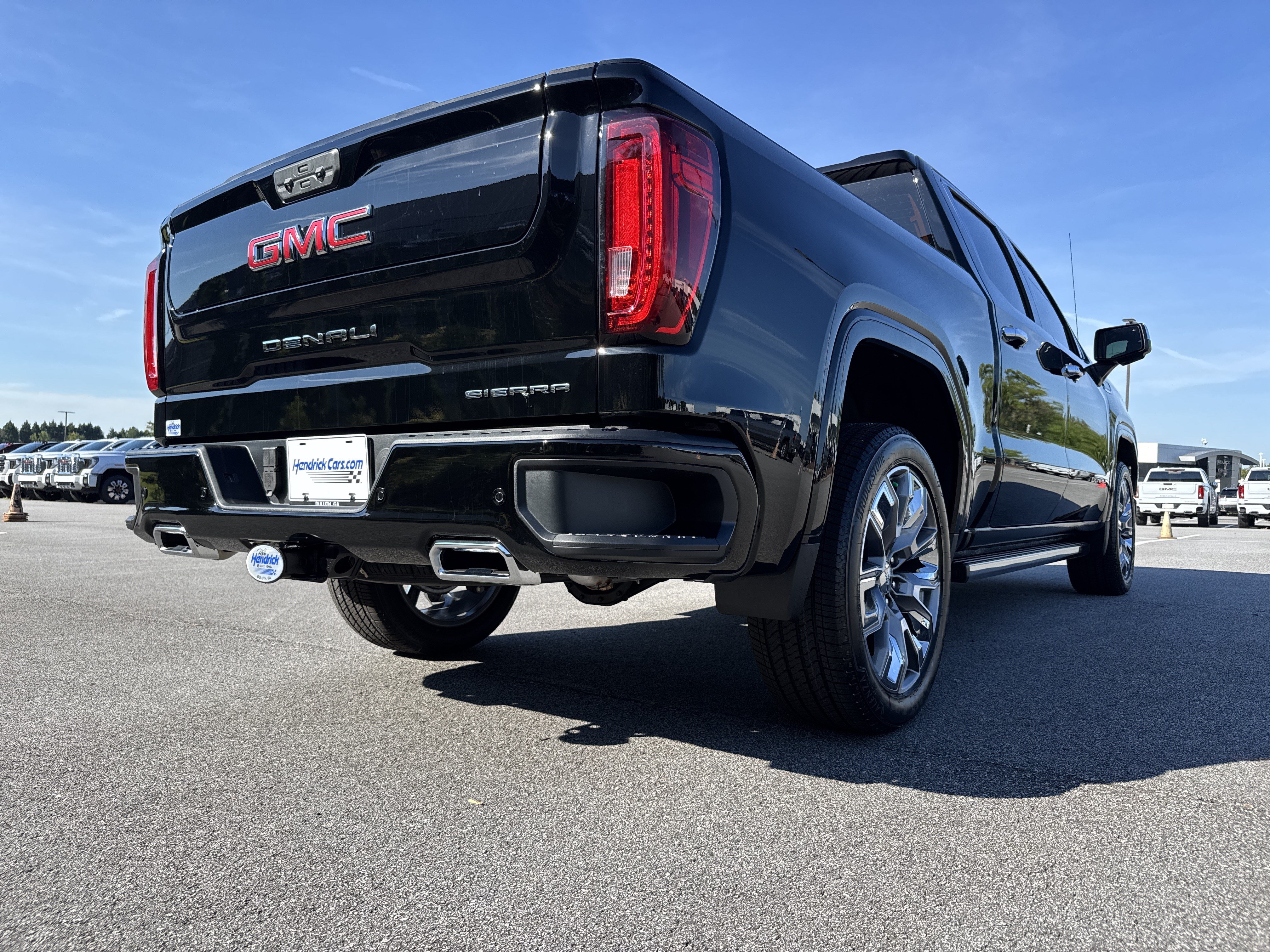 New 2026 GMC Sierra 1500 Denali w/ Denali Reserve Package AWD/4WD image 8
