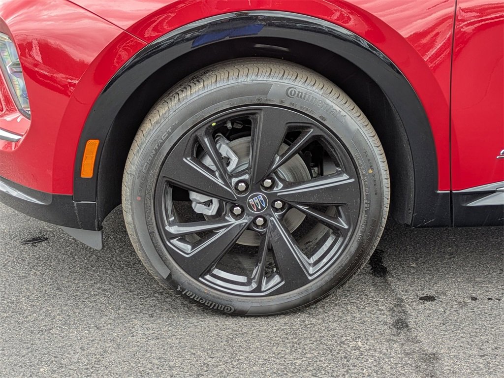 New 2025 Buick Envision Sport Touring image 8