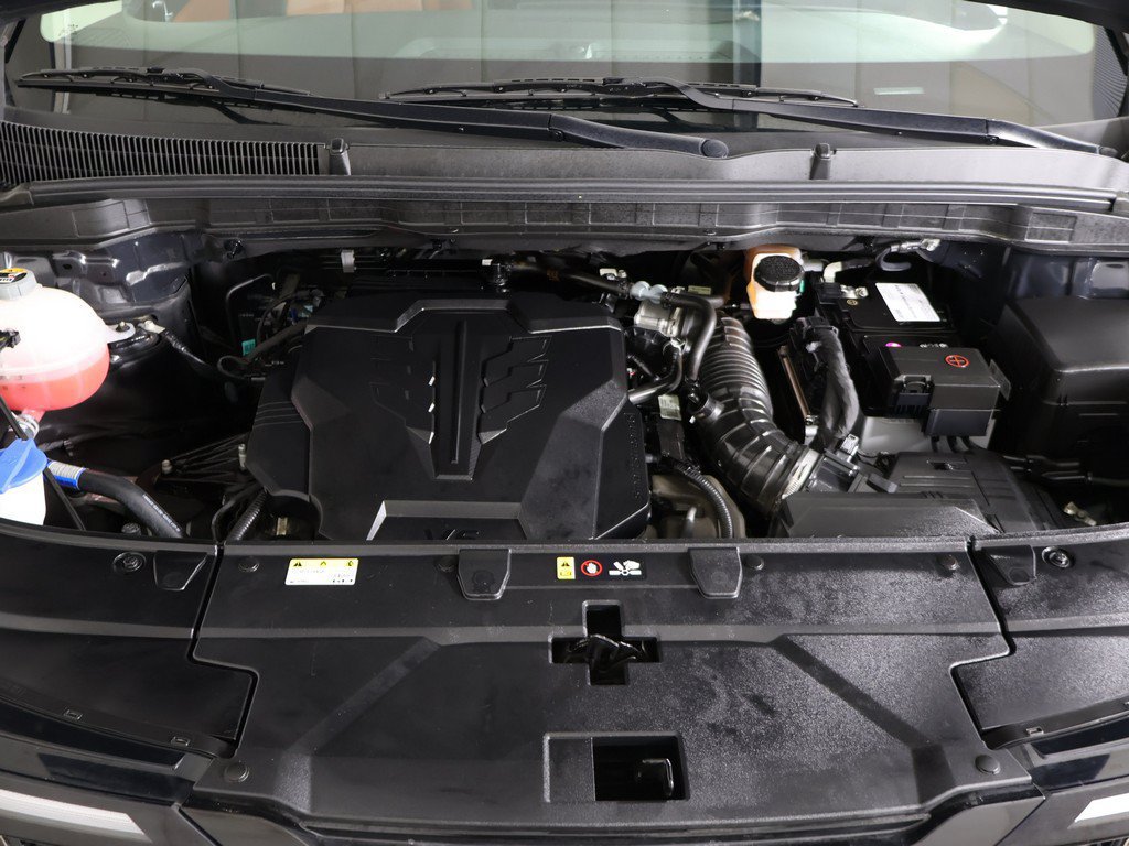 Used 2025 Kia Carnival EX FWD image 22