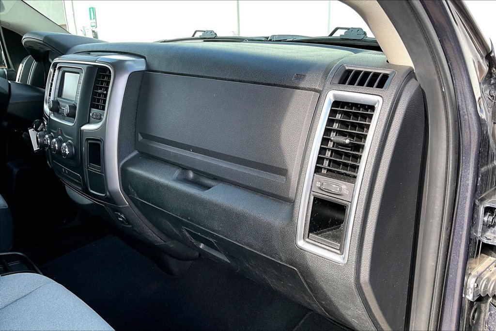 Used 2021 RAM 1500 Classic SLT RWD image 19
