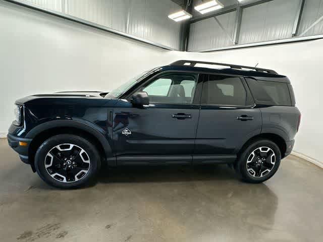 Used 2023 Ford Bronco Sport Outer Banks w/ Tech Package AWD/4WD image 2