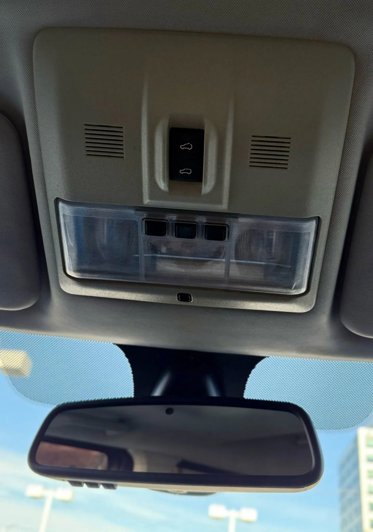 Used 2011 Land Rover LR4 HSE image 23