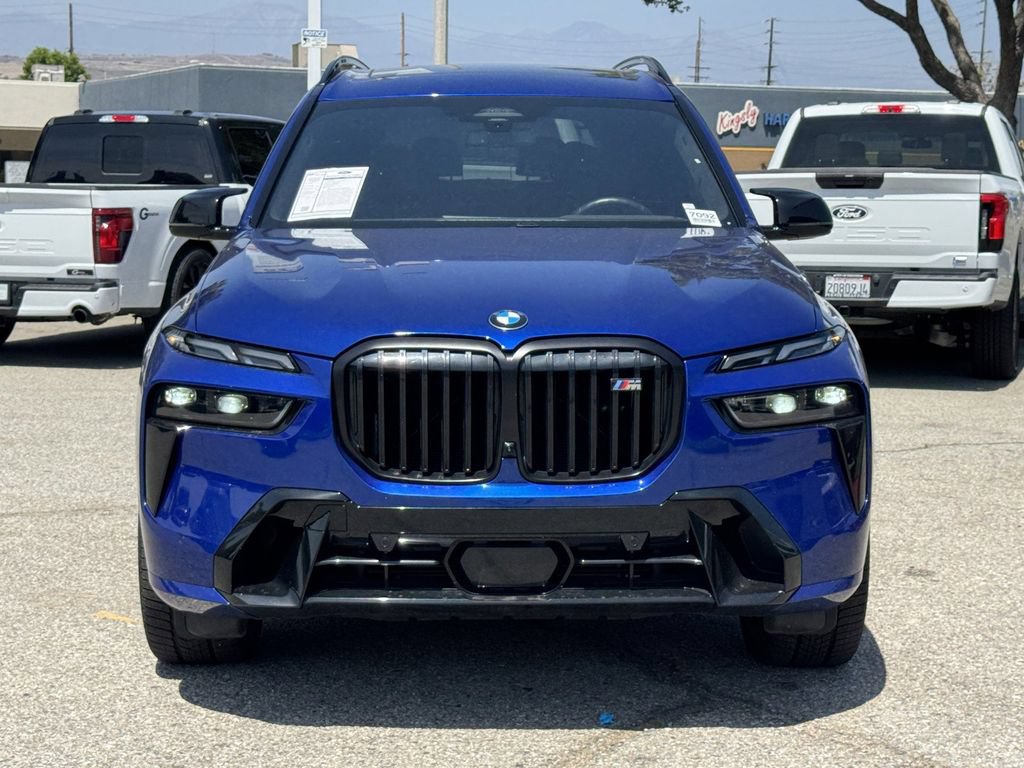 Used 2024 BMW X7 M60i w/ M Sport Professional Package AWD/4WD video 2