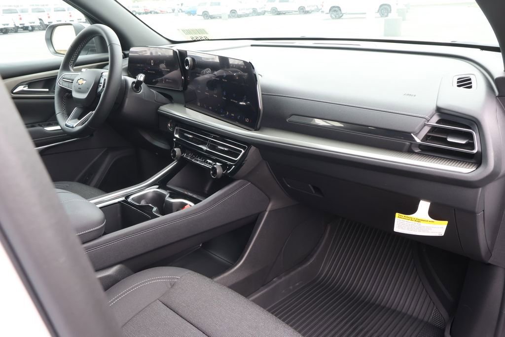 New 2026 Chevrolet Traverse LT w/ Driver Confidence Package FWD image 41