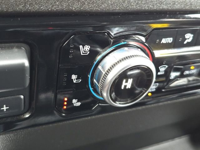 Used 2022 GMC Sierra 1500 SLT w/ SLT Premium Plus Package image 16