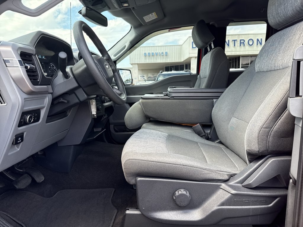 Used 2022 Ford F150 XLT w/ Trailer Tow Package RWD image 12
