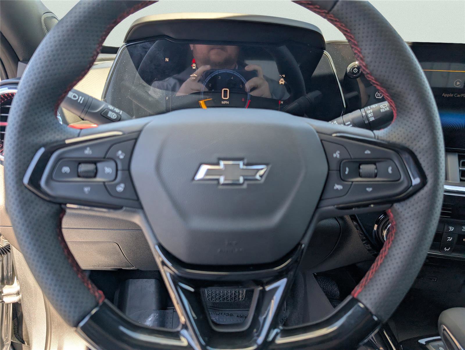 New 2026 Chevrolet Trax RS w/ Sunroof Package image 24