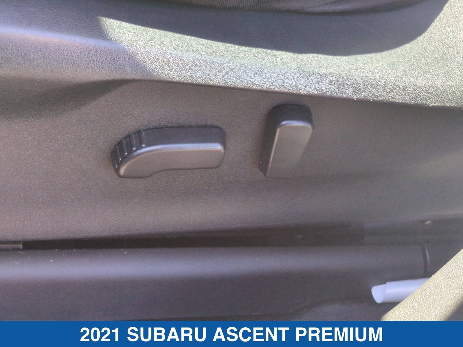 Used 2021 Subaru Ascent Premium w/ Convenience Package AWD/4WD image 27