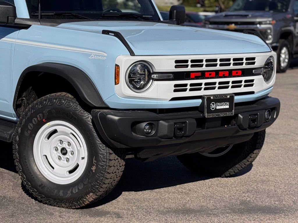 New 2025 Ford Bronco Heritage Edition image 3