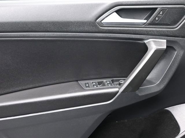 Used 2021 Volkswagen Tiguan SE AWD/4WD image 7