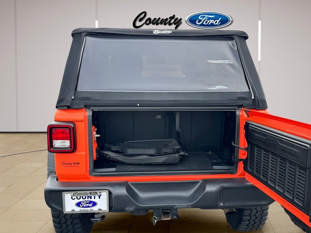 Used 2019 Jeep Wrangler Sport image 5