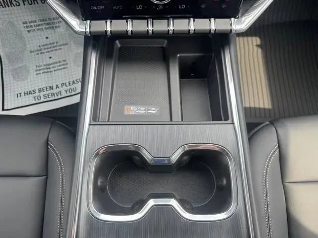 New 2027 GMC Acadia Elevation w/ Black Edition AWD/4WD image 28