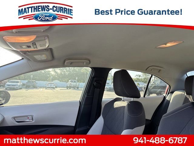 Used 2020 Toyota Corolla LE image 11