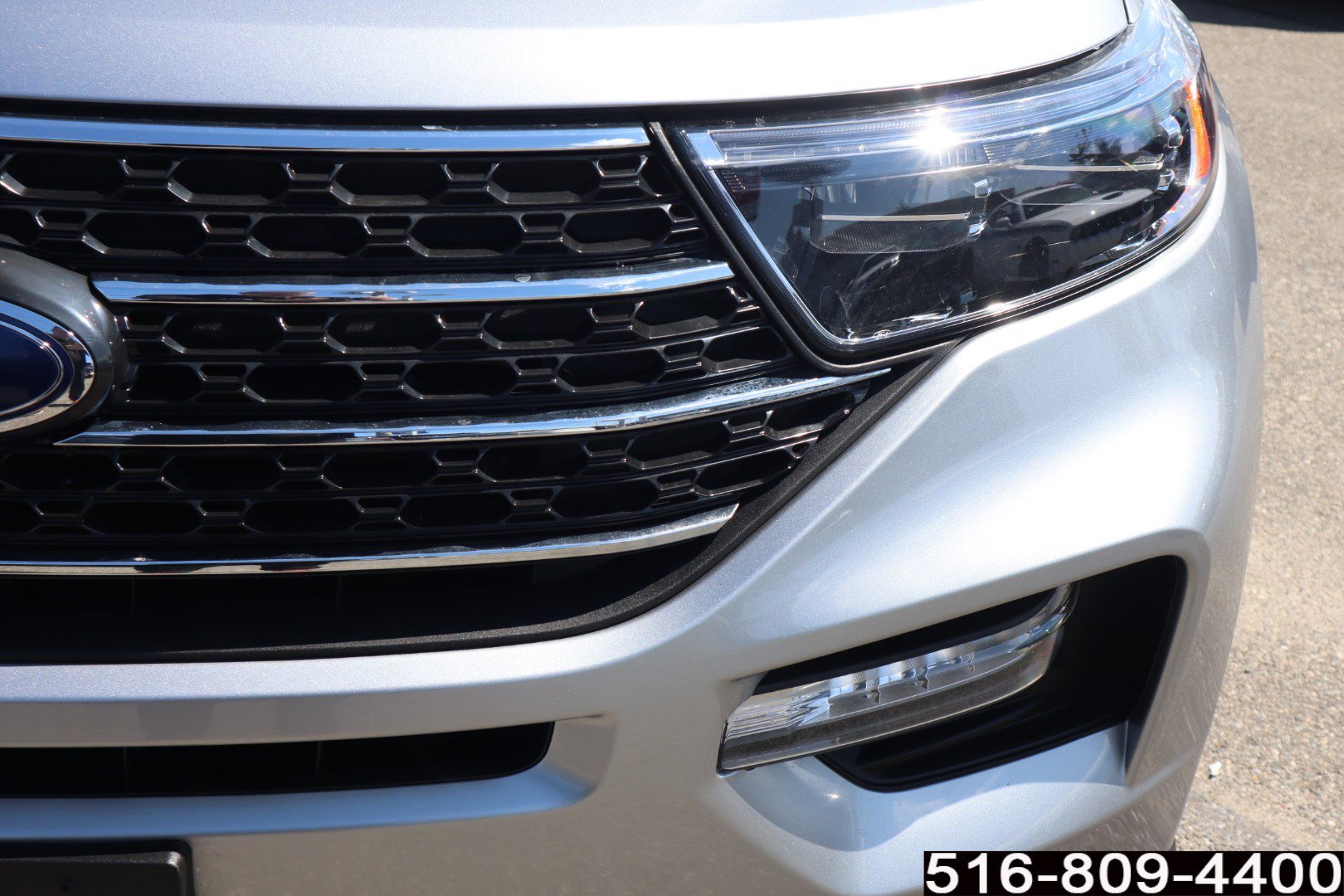 Used 2024 Ford Explorer XLT w/ Equipment Group 202A AWD/4WD image 12