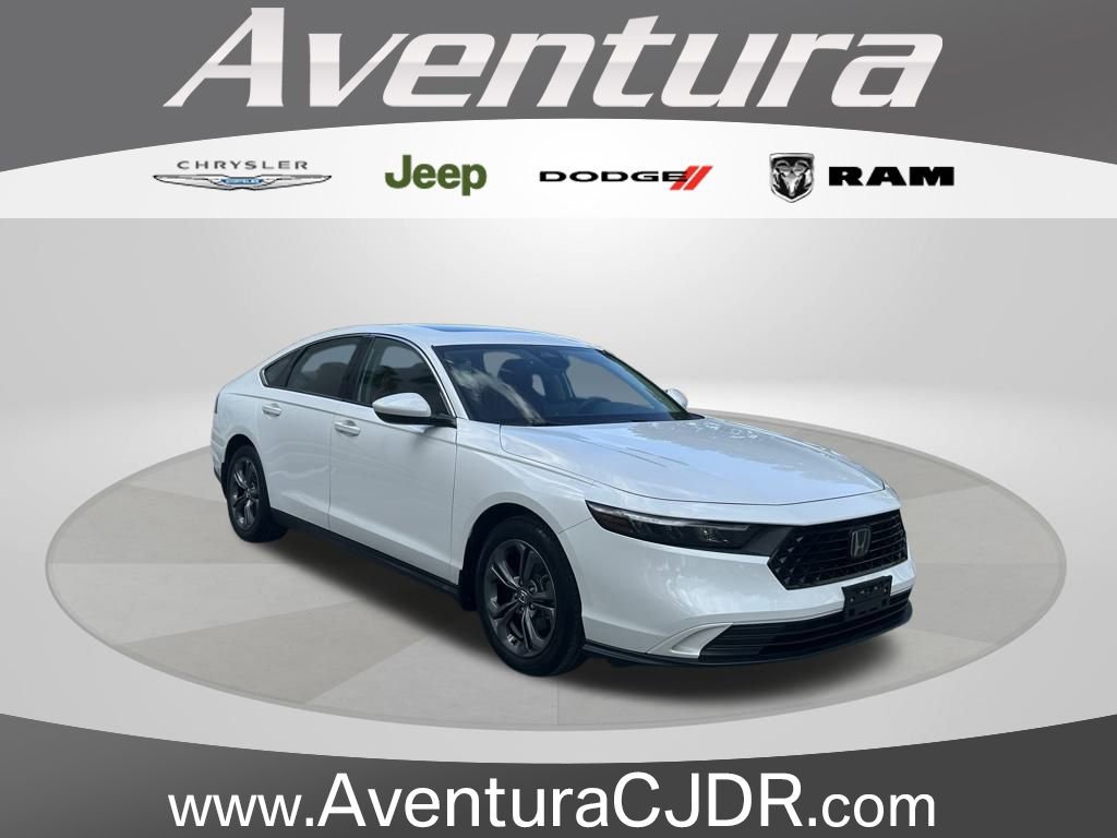 Used 2023 Honda Accord EX image 1