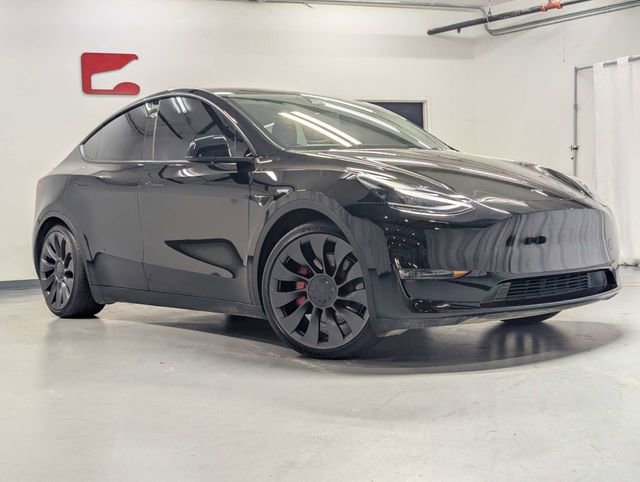 Used 2024 Tesla Model Y Performance image 2