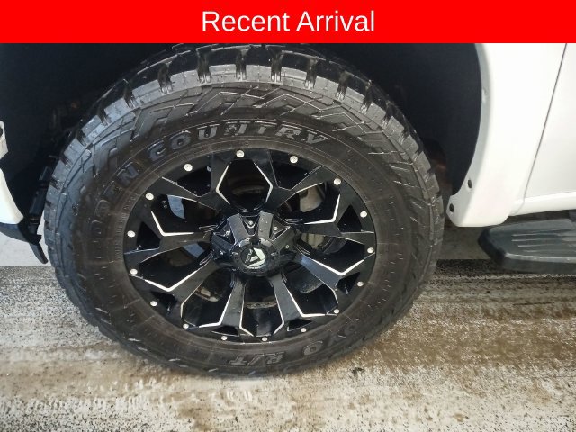 Used 2019 Chevrolet Silverado 1500 RST w/ True North Edition AWD/4WD image 11