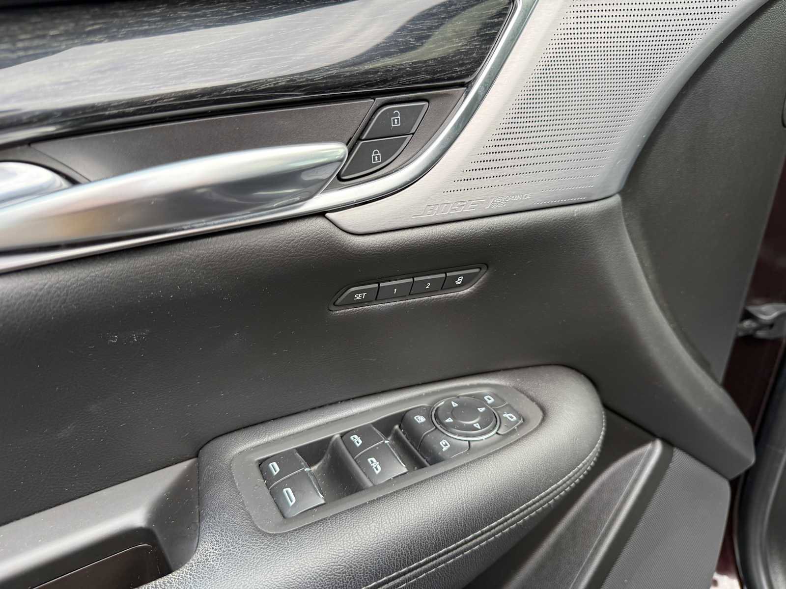 Used 2021 Cadillac XT5 Premium Luxury image 14