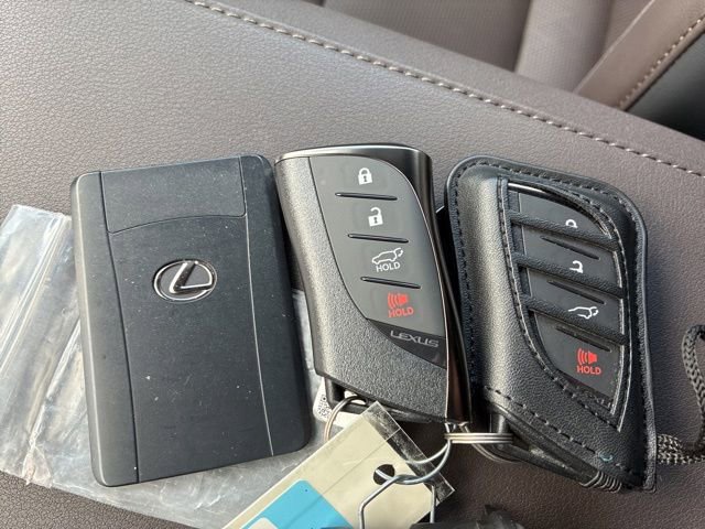 Certified 2026 Lexus RX 450h AWD w/ Convenience Package image 47