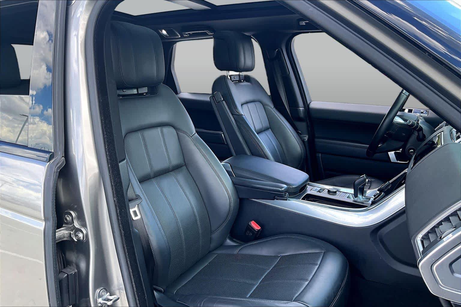 Used 2019 Land Rover Range Rover Sport HSE AWD/4WD image 8