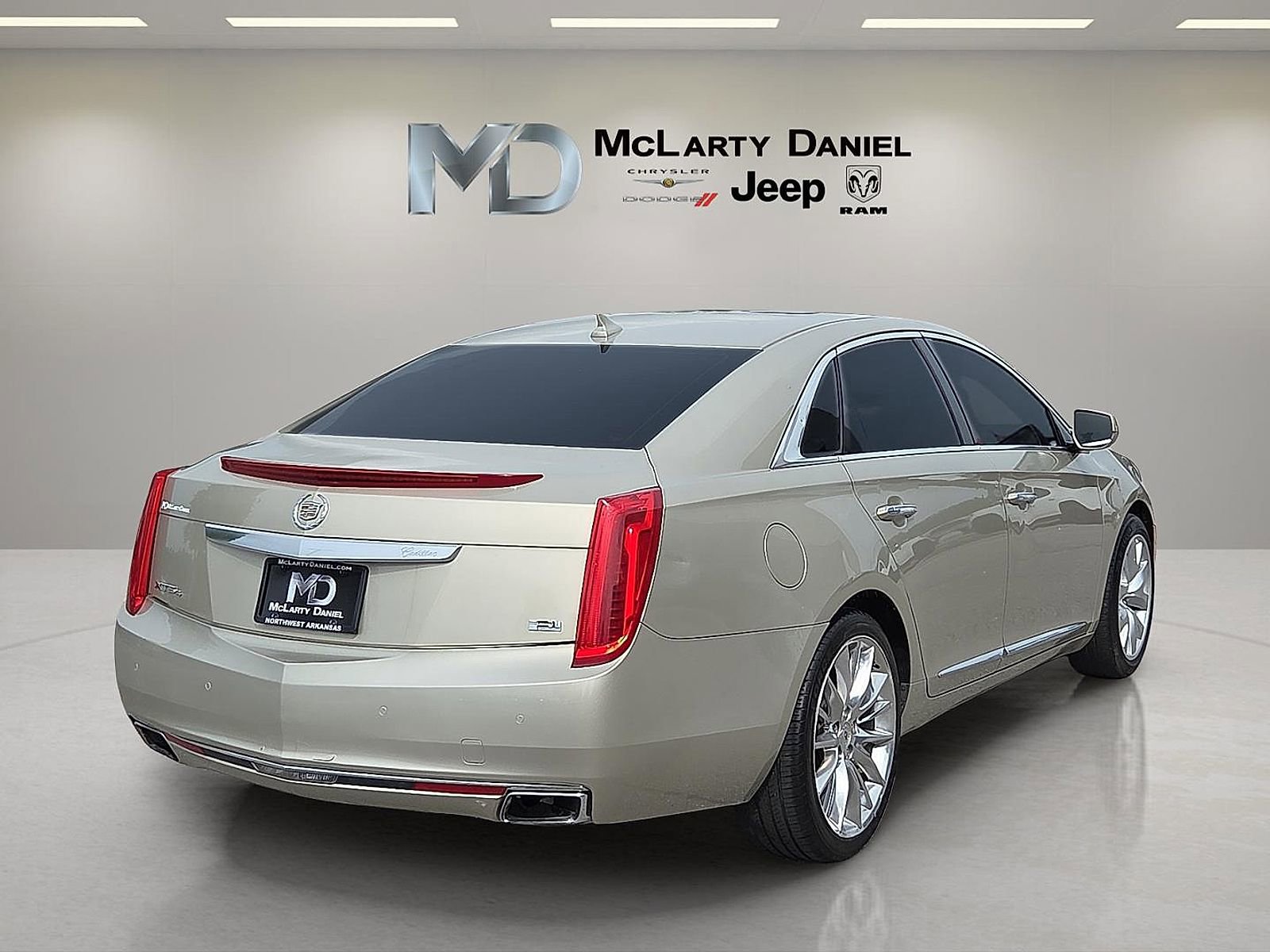 Used 2013 Cadillac XTS Platinum AWD/4WD image 5