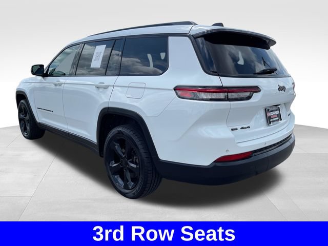 Used 2023 Jeep Grand Cherokee L Limited w/ Black Appearance Package AWD/4WD image 3