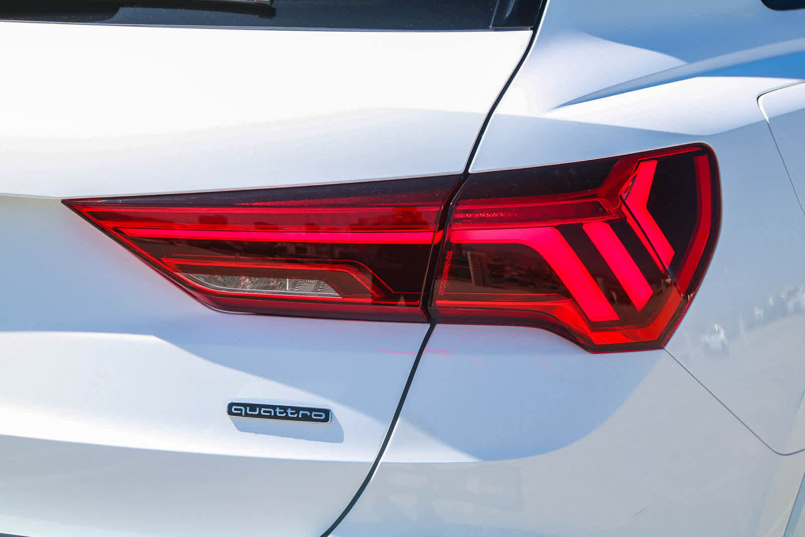 New 2025 Audi Q3 2.0T Premium image 11