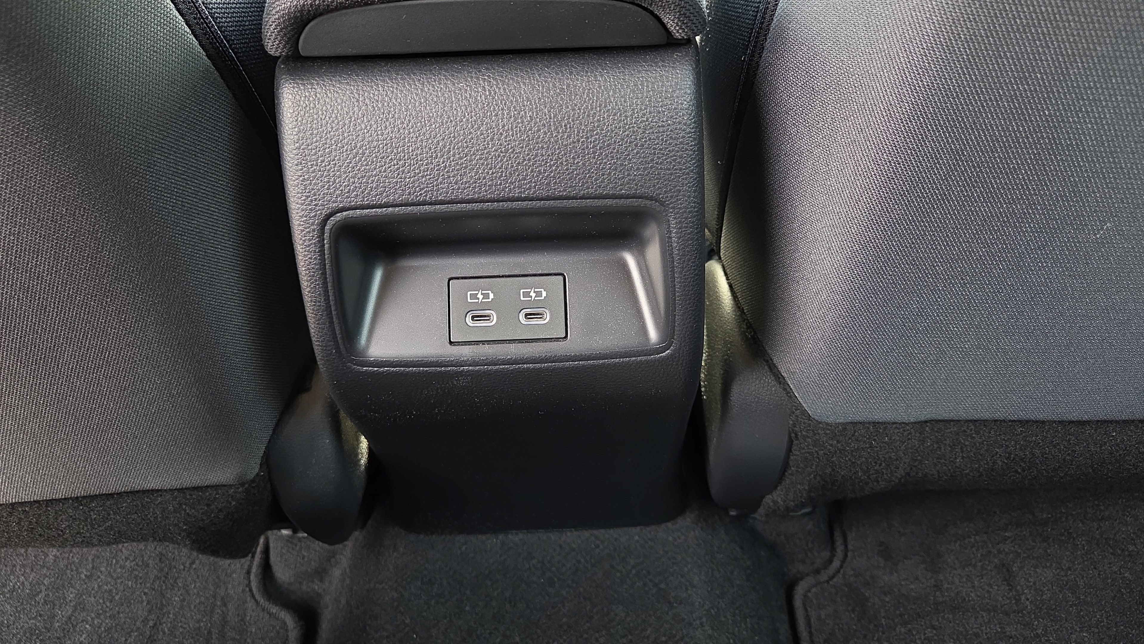 Used 2025 Toyota Corolla LE FWD image 14