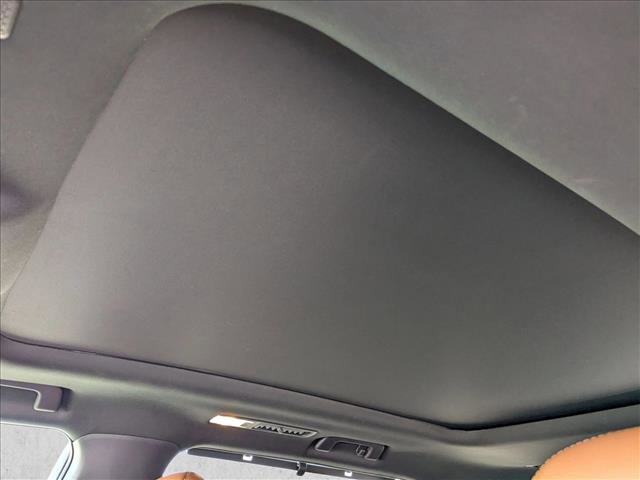 Used 2021 Toyota Highlander Platinum image 16