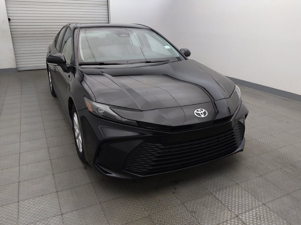 Used 2025 Toyota Camry LE FWD image 14