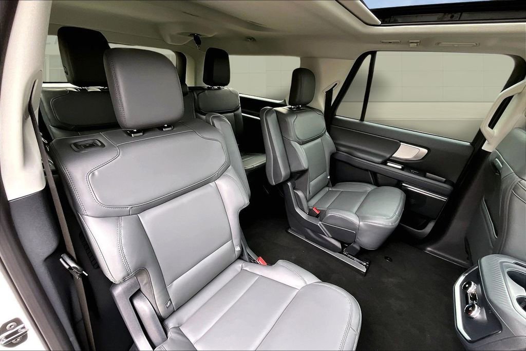 New 2026 Ford Expedition Max Active image 11