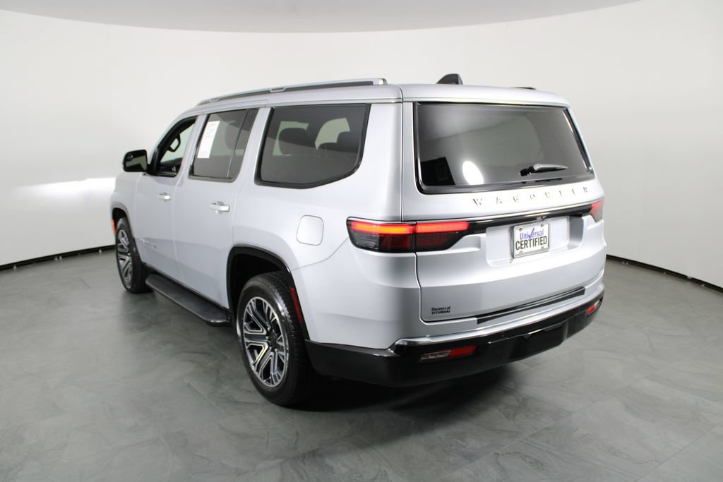 Used 2024 Jeep Wagoneer 4WD w/ Premium Group I image 15
