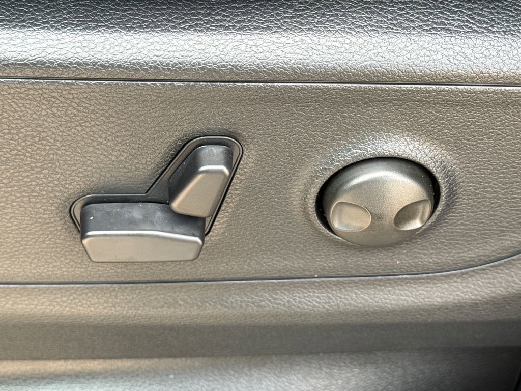 New 2026 RAM 1500 4x4 Crew Cab image 21