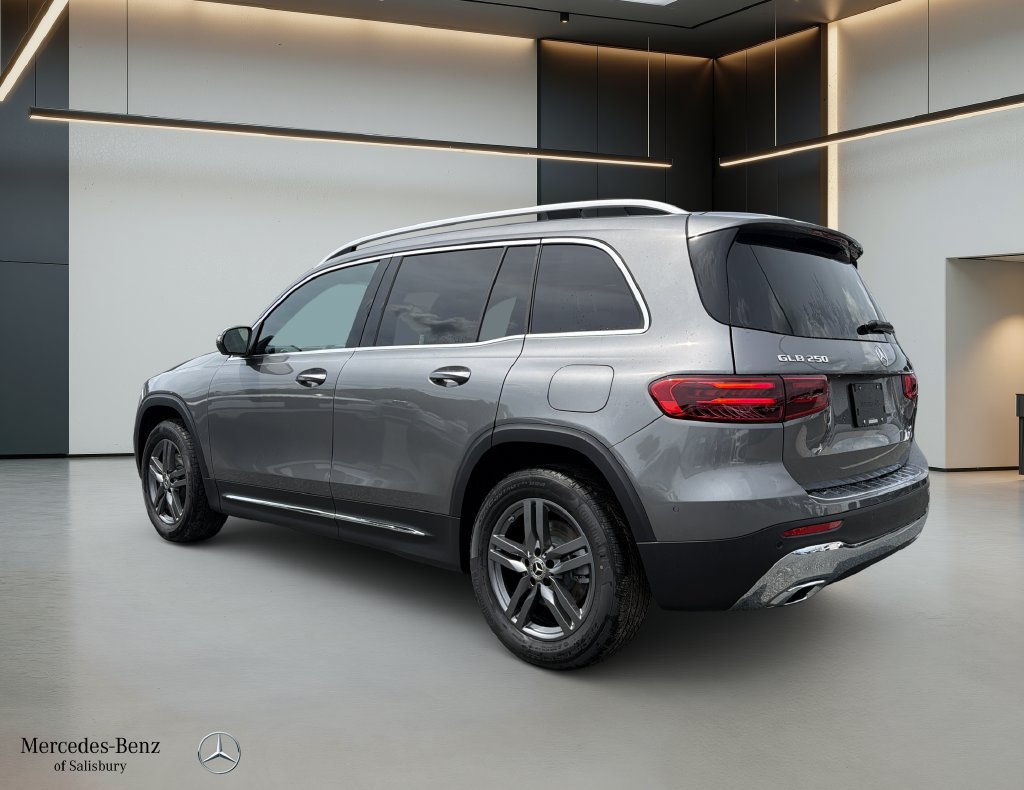 New 2026 Mercedes-Benz GLB 250 4MATIC image 6