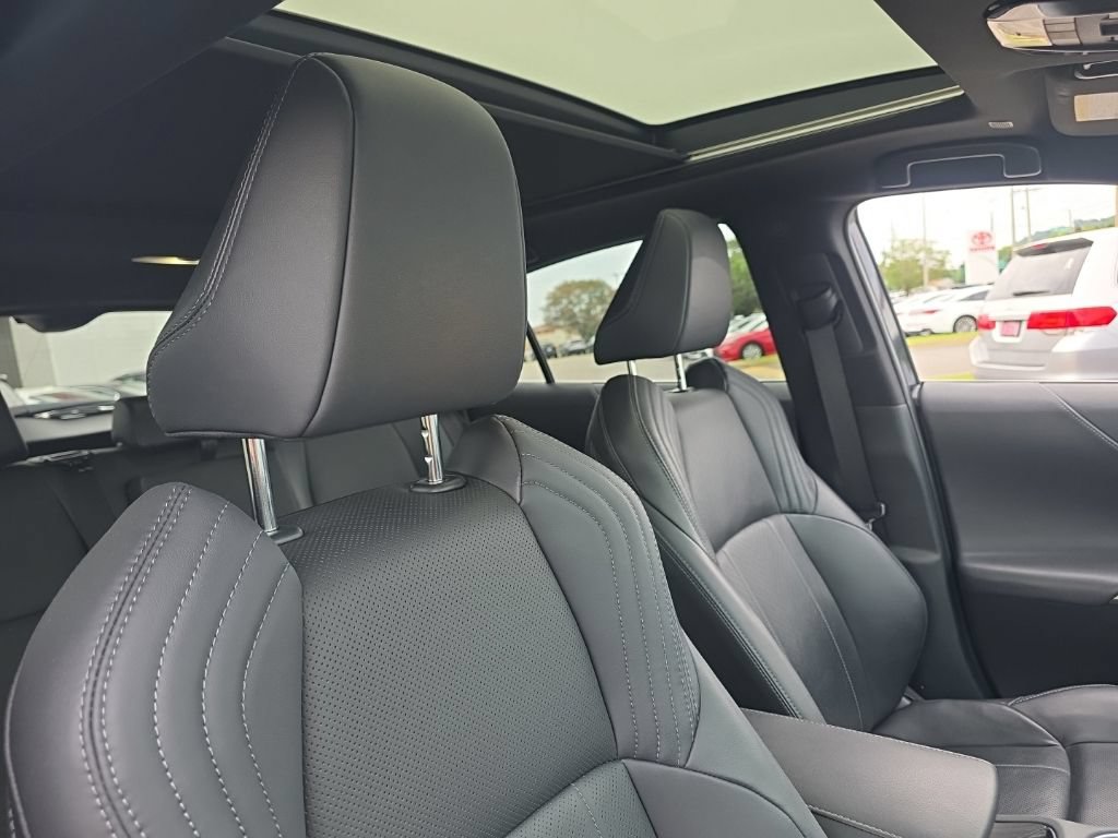 Used 2023 Toyota Venza Limited AWD/4WD image 11